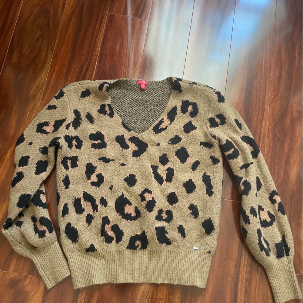Guess sweater